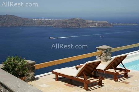 Tholos Resort 9